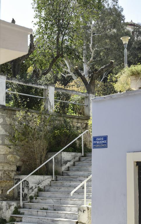 Miranda'S Apartment In Thissio Atene Esterno foto